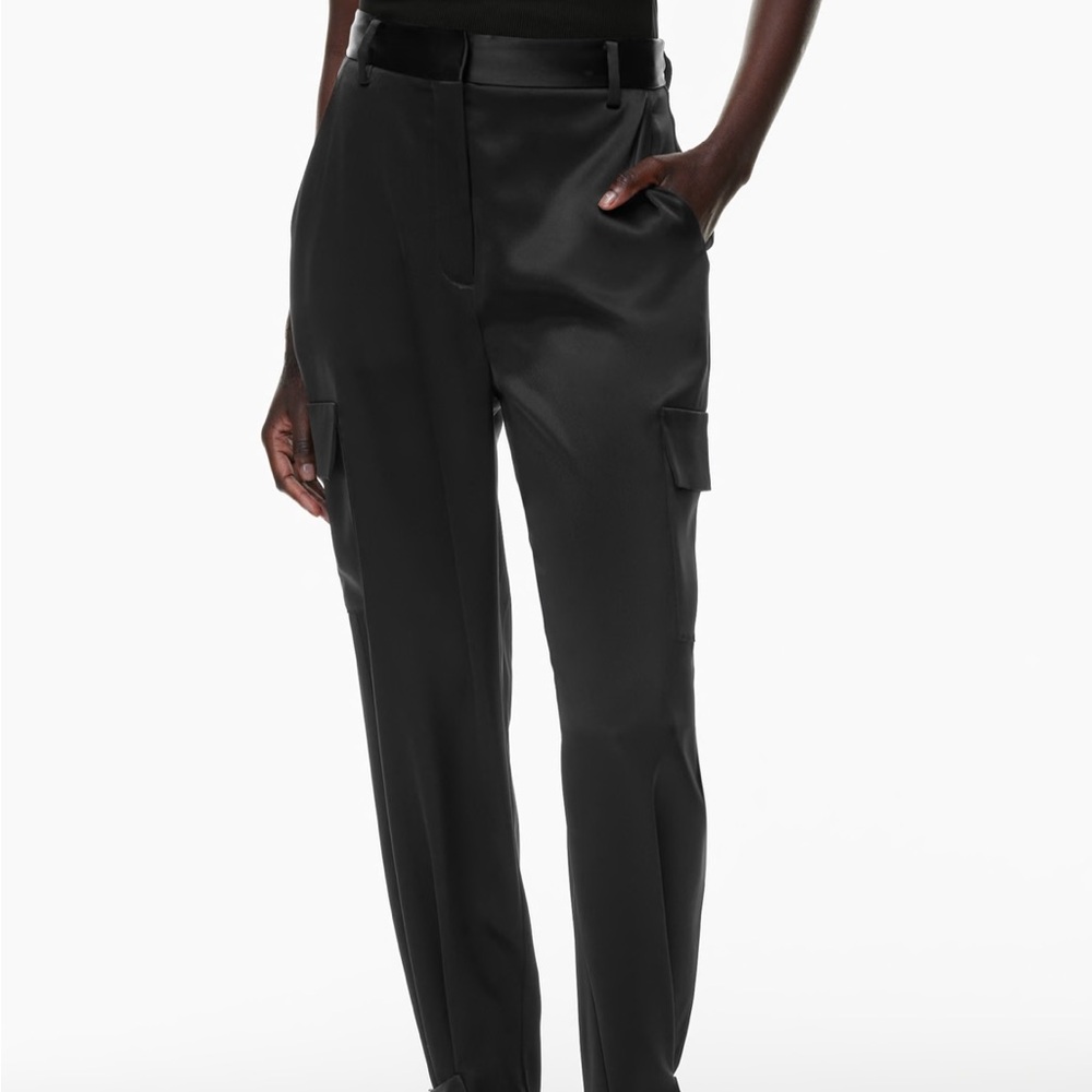 NWT Refined Satin Cargo Pant Babaton Aritzia Size 6